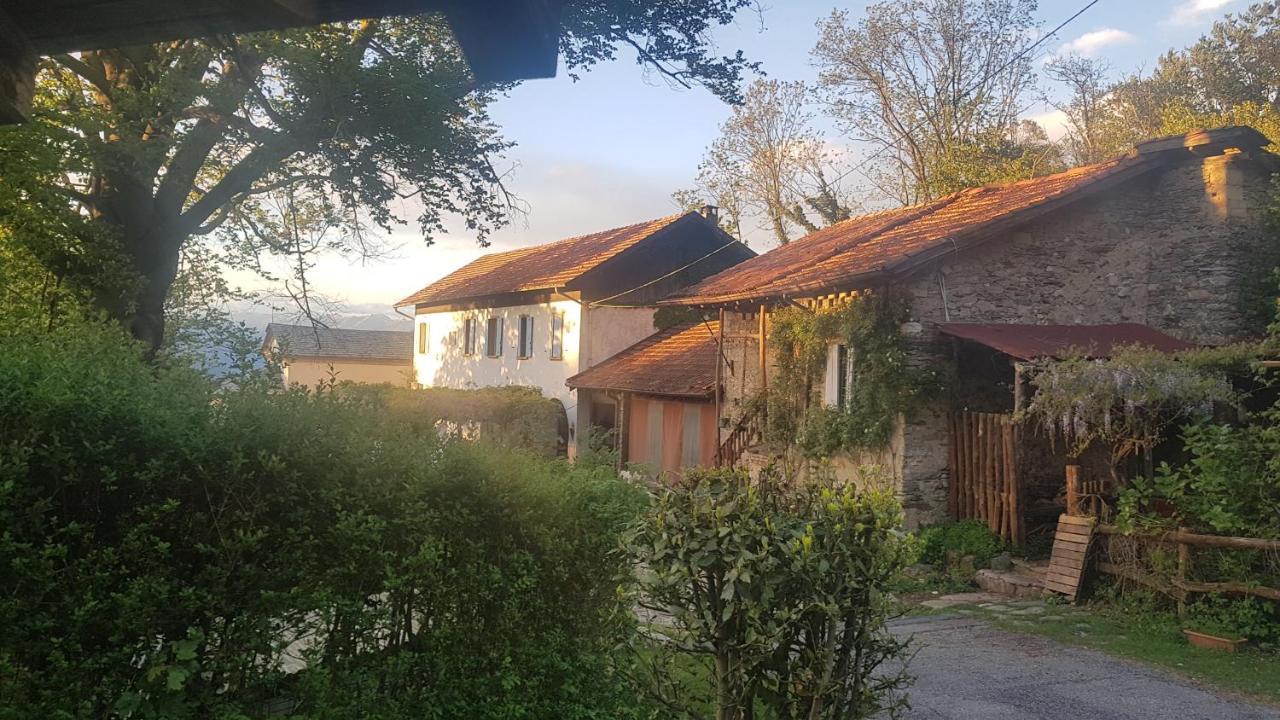 Castelveccana B&B Il Gatto Nero المظهر الخارجي الصورة
