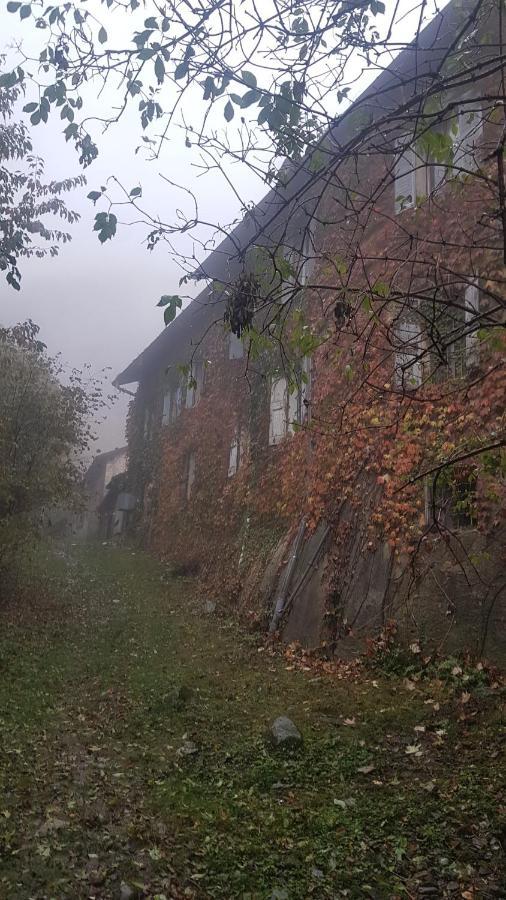 Castelveccana B&B Il Gatto Nero المظهر الخارجي الصورة