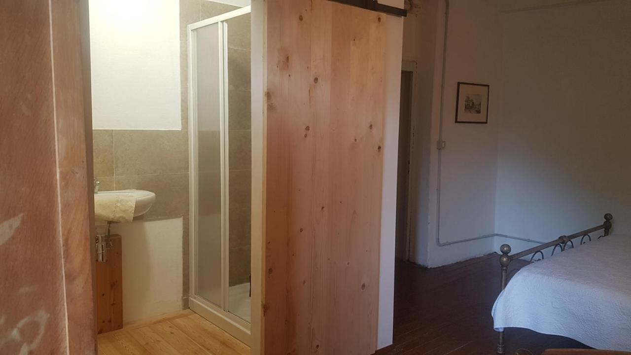 Castelveccana B&B Il Gatto Nero المظهر الخارجي الصورة