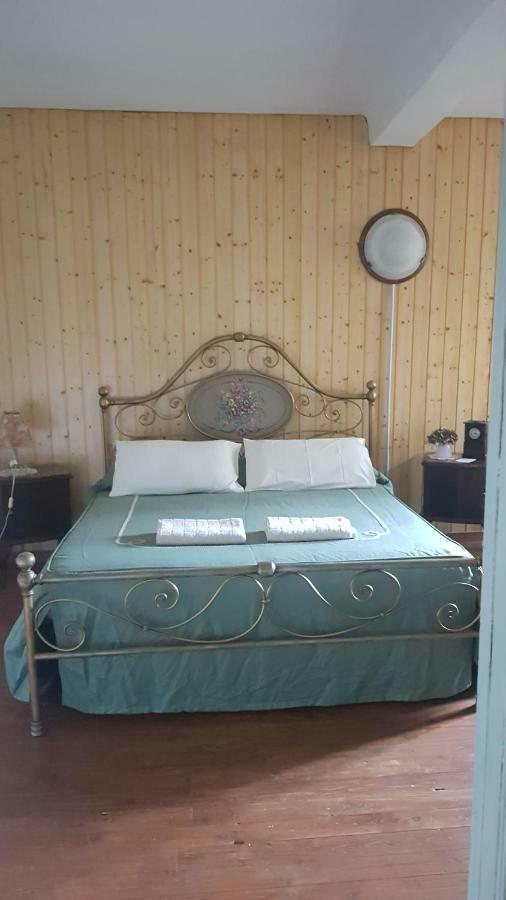 Castelveccana B&B Il Gatto Nero المظهر الخارجي الصورة